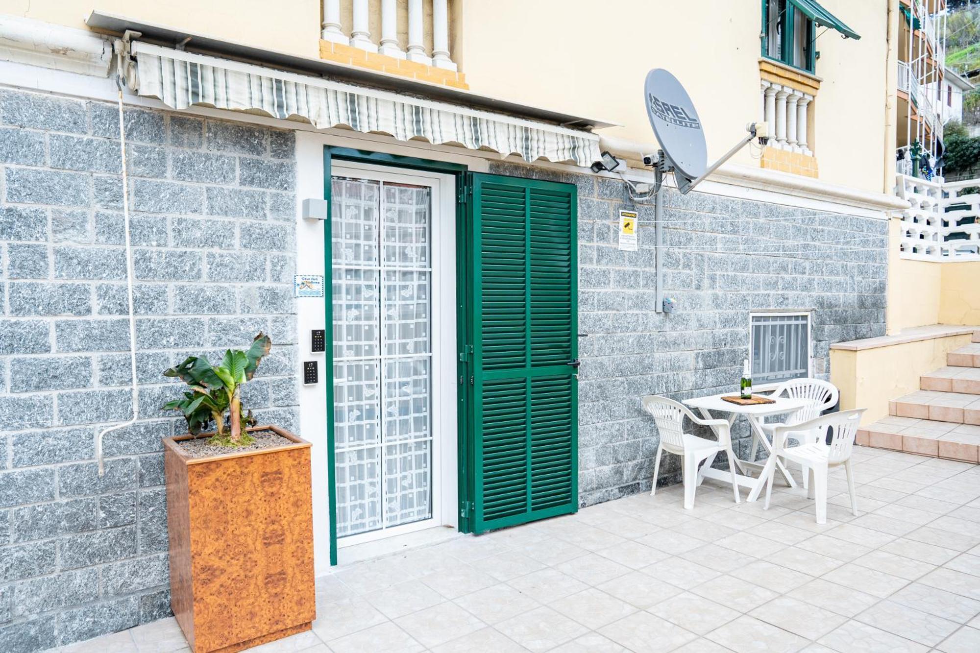 Casa Stefi Sunremo - Parcheggio Privato, 500 Mt Dalla Spiaggia Санремо Экстерьер фото
